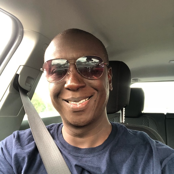 Meet your Posher, Alex - Picture 2 of 8